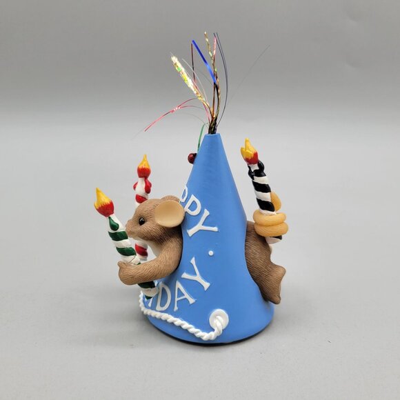 Charming Tails Celebrating You Musical Figurine Birthday Hat Candles Mouse - Picture 2 of 8